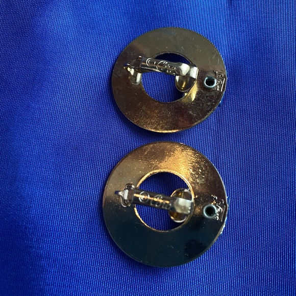 Vintage Coro stamped disc clip on earrings - Picture 9 of 11